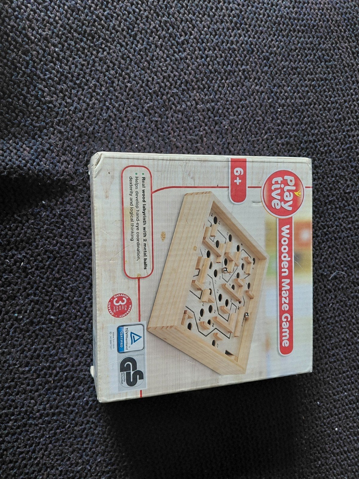 Wooden maze game, Hobby en Vrije tijd, Gezelschapsspellen | Kaartspellen, Ophalen