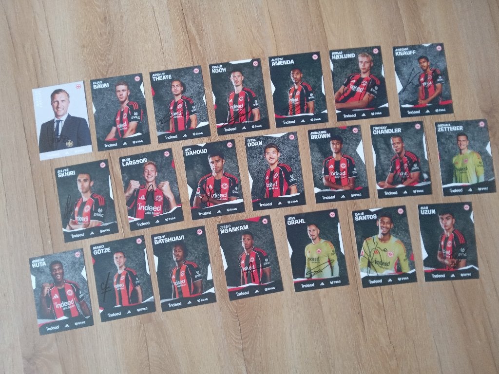 Gesigneerde 2025-2026 spelerskaarten van Eintracht Frankfurt, Sport en Fitness, Voetbal, Nieuw, Clubaccessoires, Ophalen of Verzenden