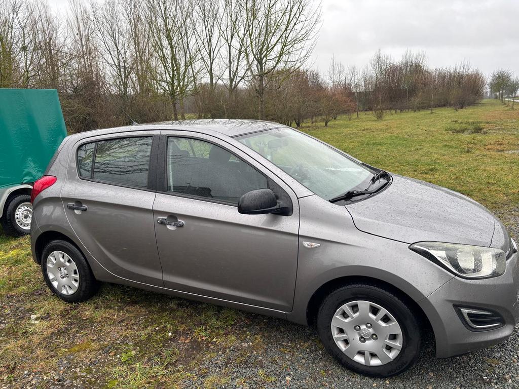 Hyundai i20, Autos, Opel, Achat, Boîte manuelle, 5 portes, Particulier