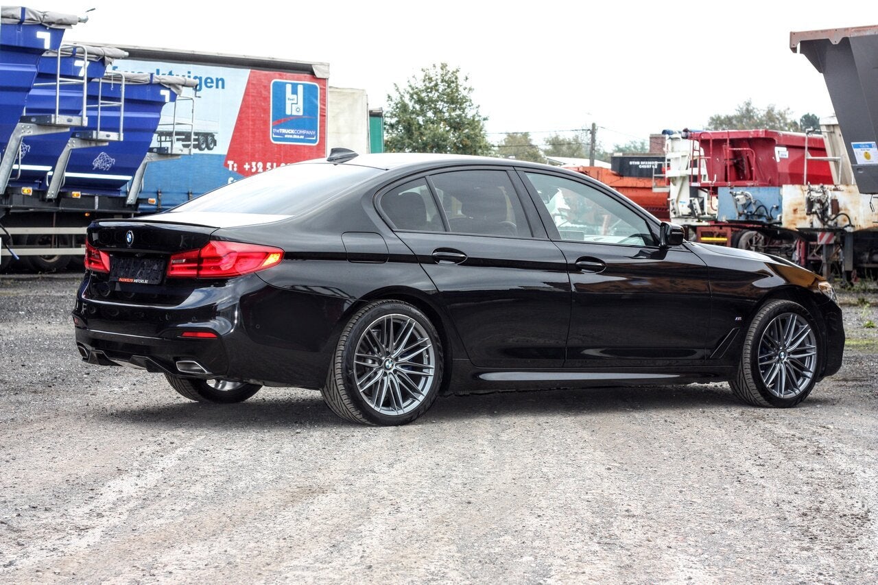 BMW 530 530e/ iPermormance M Sport/ Shadow Line/ Adaptive L, Autos, 0 kg, Euro 6, 0 kg, 216 kW