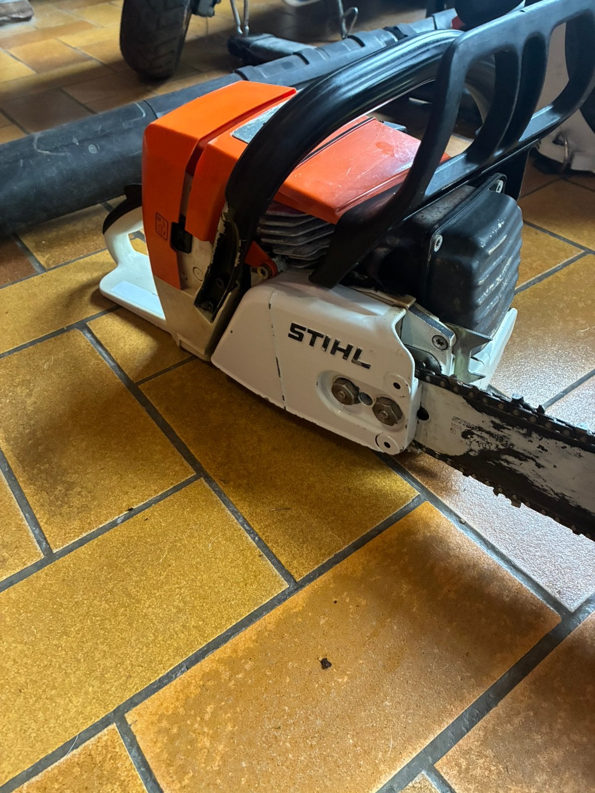 Tronçonneuse stihl 044, Jardin & Terrasse, Enlèvement, Comme neuf