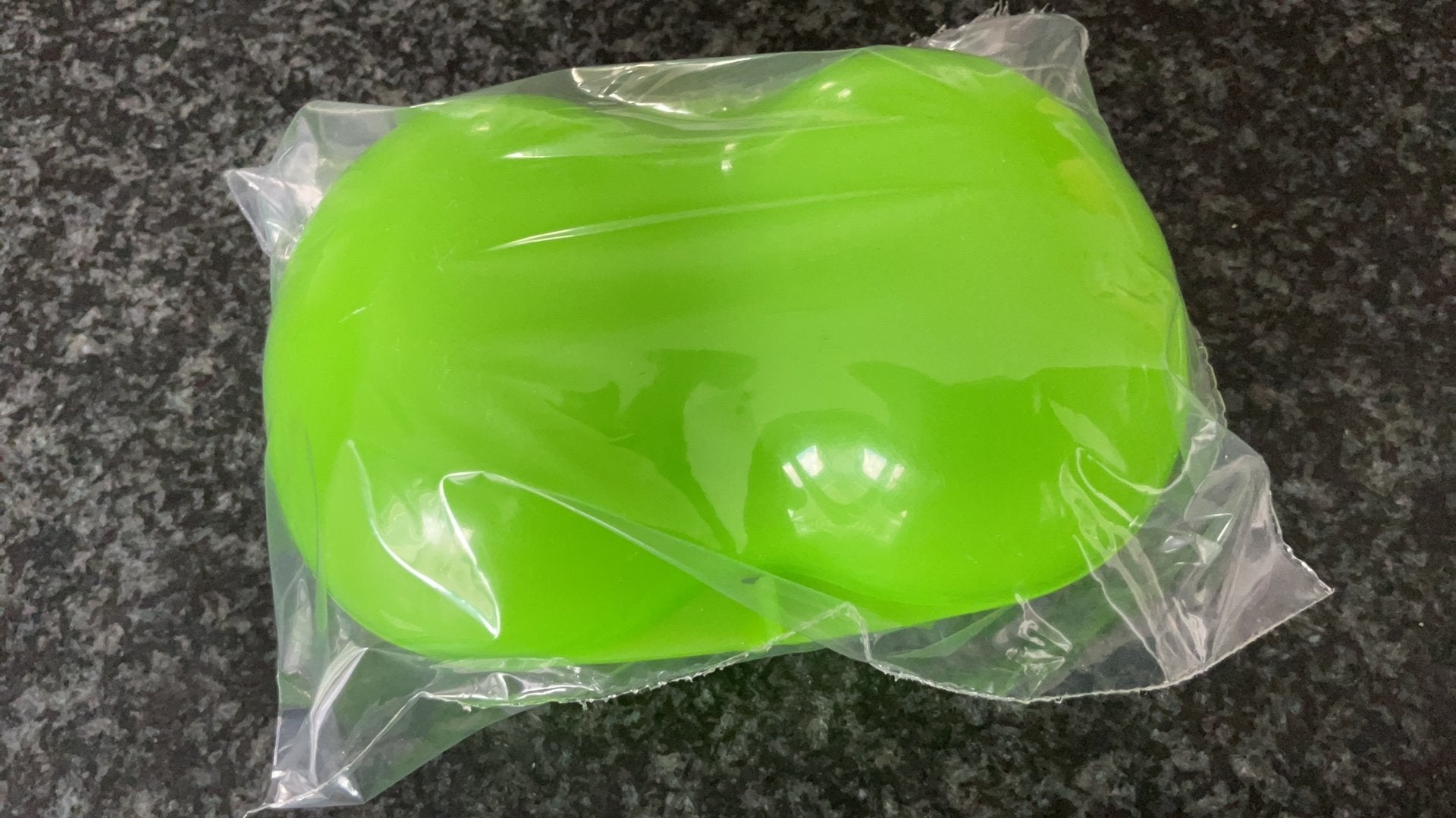 Kiwi doosje tupperware, Huis en Inrichting, Ophalen of Verzenden, Zo goed als nieuw