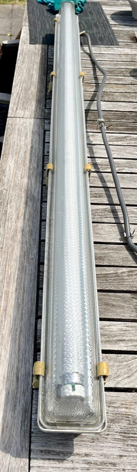 Buislamp met beschermkap 1m25 en 1m50 kabel, Doe-het-zelf en Bouw, Bouwverlichting, Ophalen, Gebruikt, Lamp met armatuur