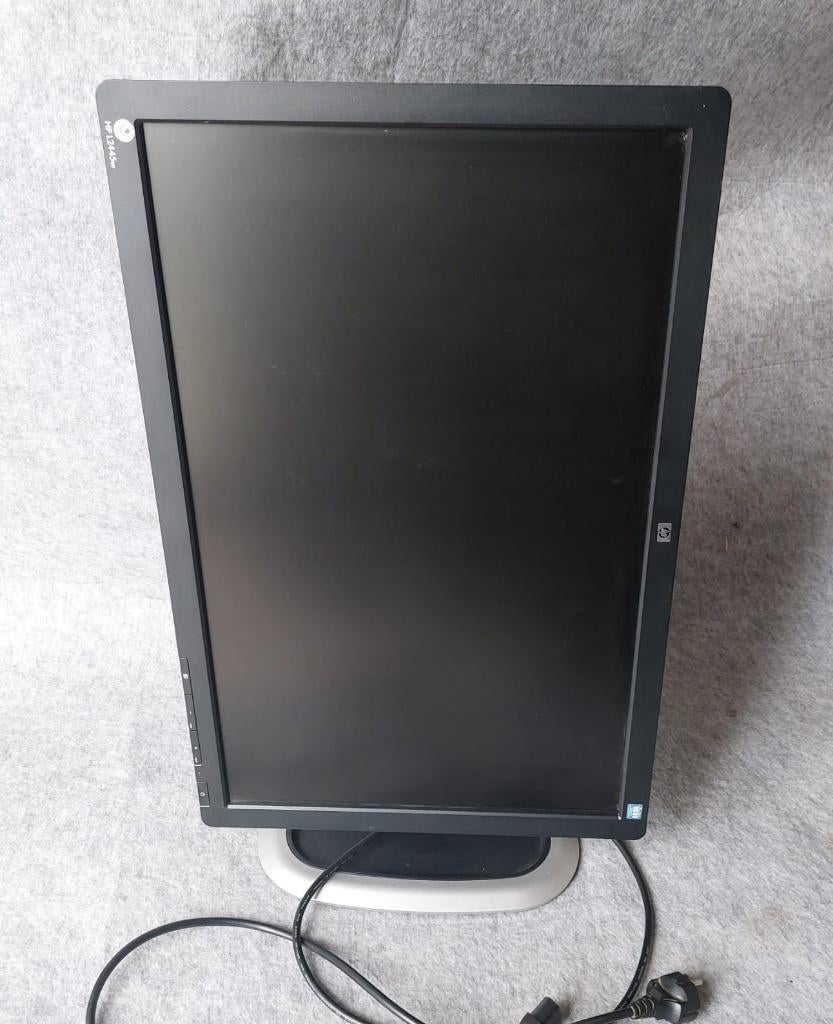 24 inch Monitor HP L2445W prof model, Computers en Software, Monitoren, Ophalen, Gebruikt, HP, Overige typen