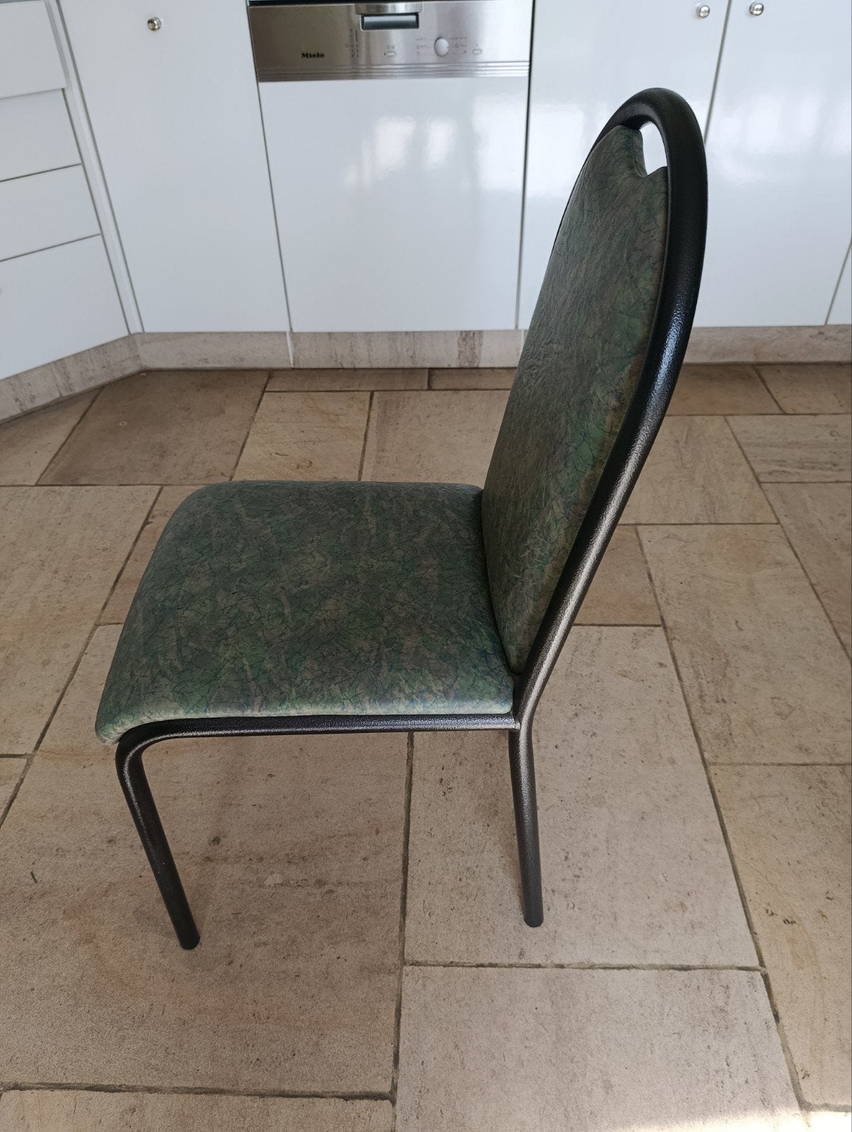 Mooie keukentafel met 6 stoelen, Ophalen