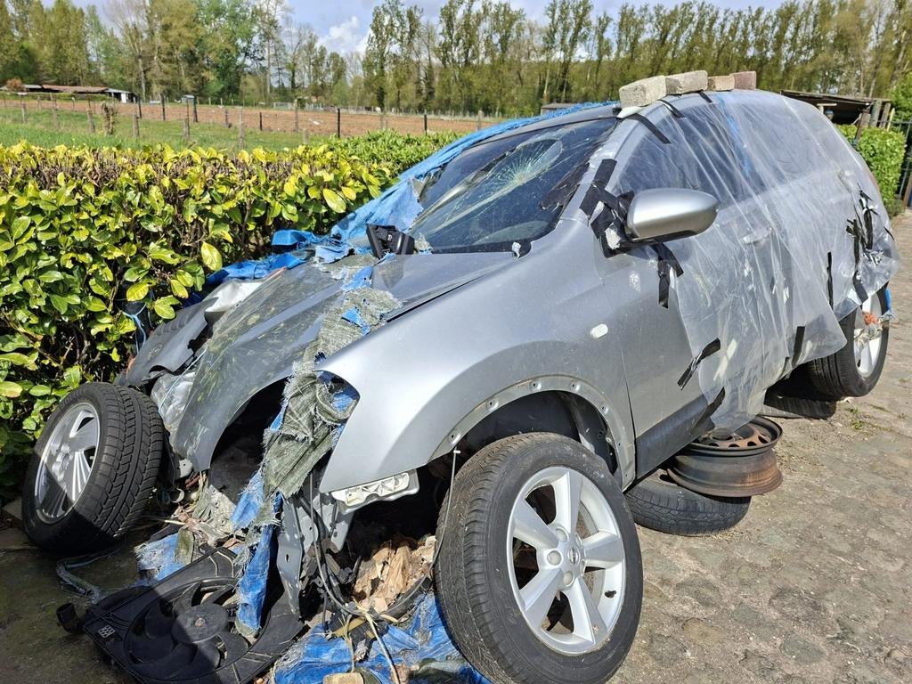 Dommages causés au véhicule, Autos, Nissan, Boîte manuelle, 5 portes, Particulier, Euro 3