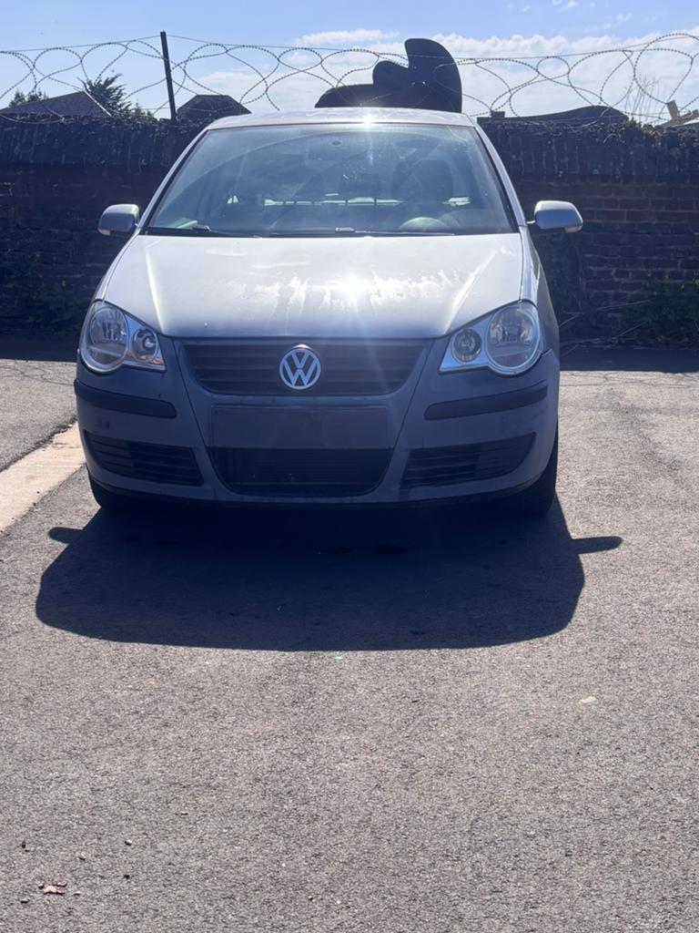 Volkswagen polo /annee 2006/205.000km/ manuel/ Airco digital, Autos, Volkswagen, Argent ou Gris, Boîte manuelle, Particulier, Euro 4