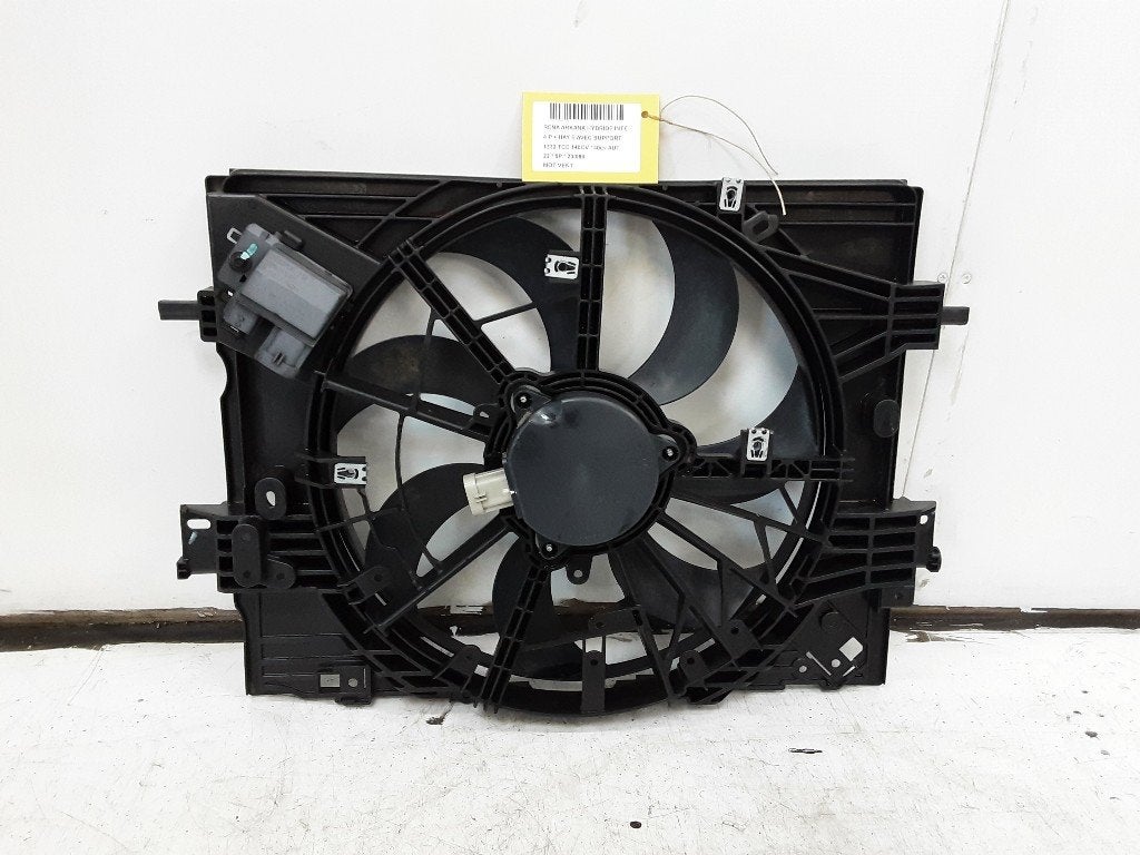 VENTILATEUR RADIATEUR MOTEUR Arkana (RJLL) (214814625R), Autos : Pièces & Accessoires, Renault, Utilisé, Peter-Huppertz-Straße 5
51063  Köln, DE