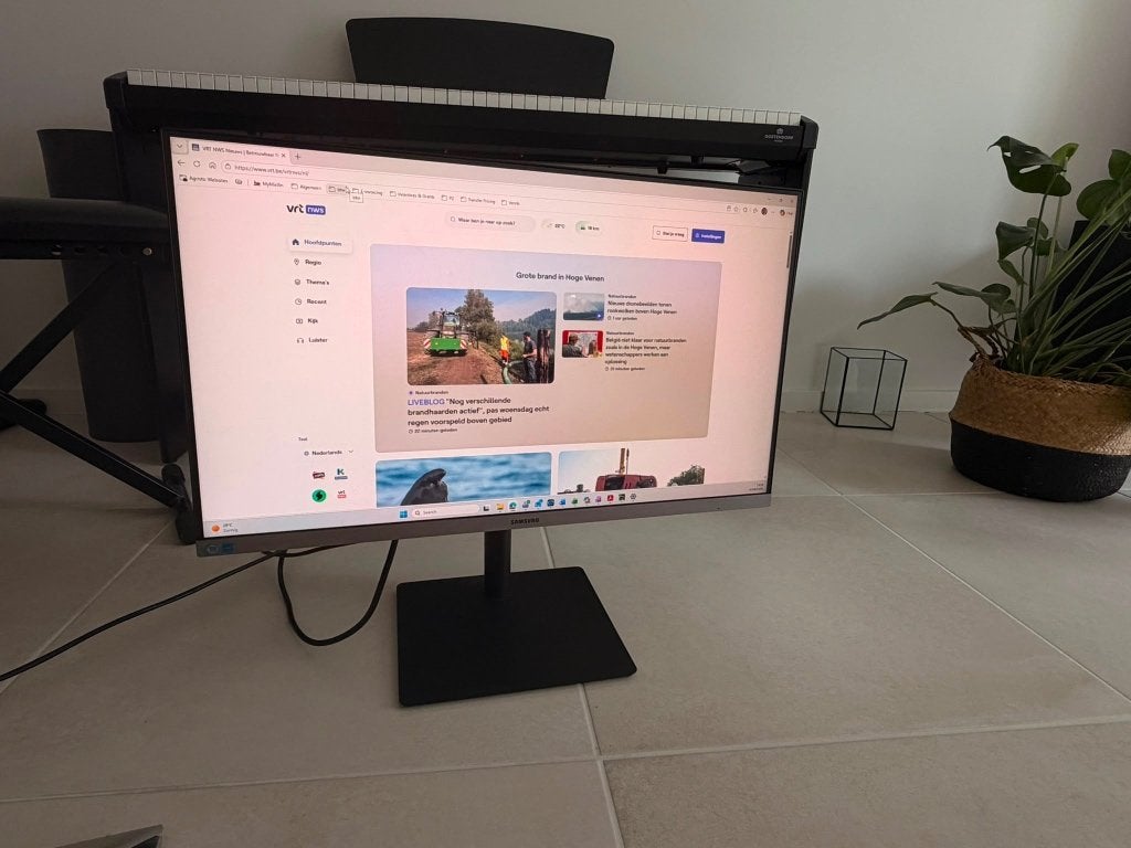 SAMSUNG Professioneel computerscherm S27R 27" Full-HD 75 Hz, Informatique & Logiciels, Moniteurs, HD, IPS, Enlèvement ou Envoi