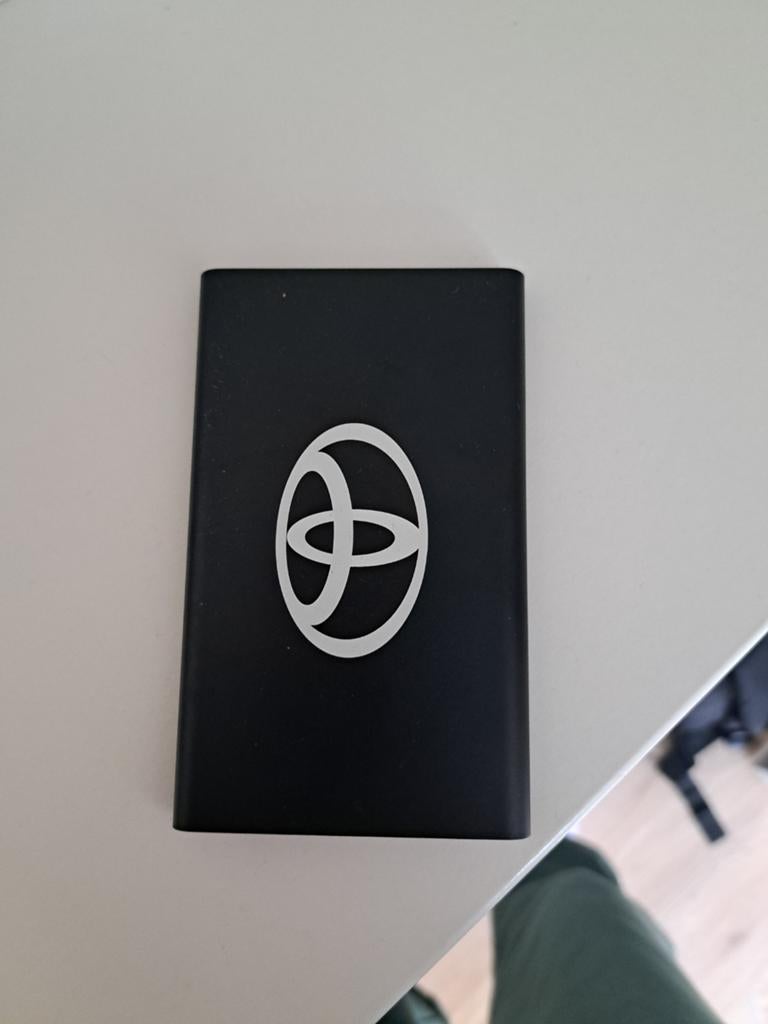 Batterie externe, Enlèvement, Comme neuf, Toyota
