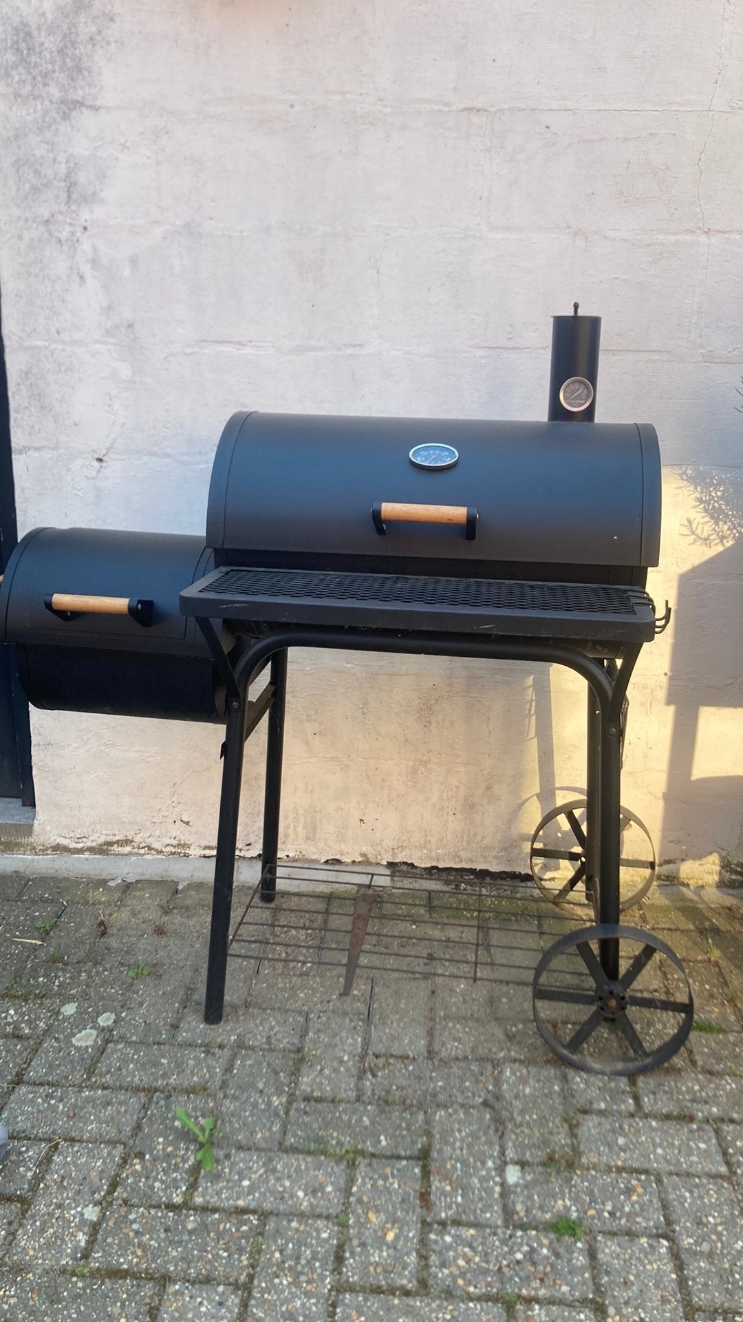 Bbq/smoker te koop, Ophalen, Gebruikt, Met accessoires