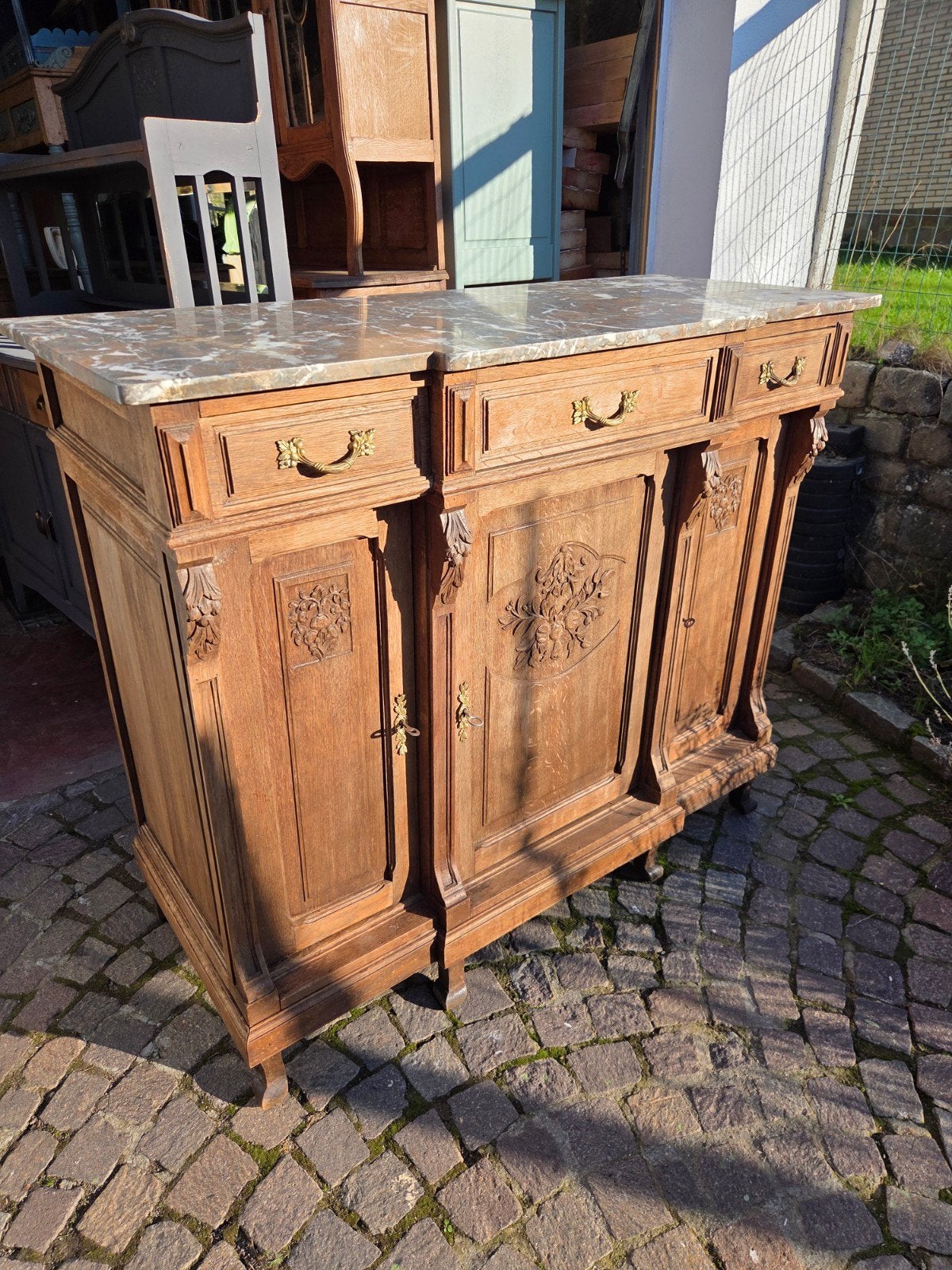 Prachtig Louis XVI dressoir in massief eikenhout en marmer., Ophalen