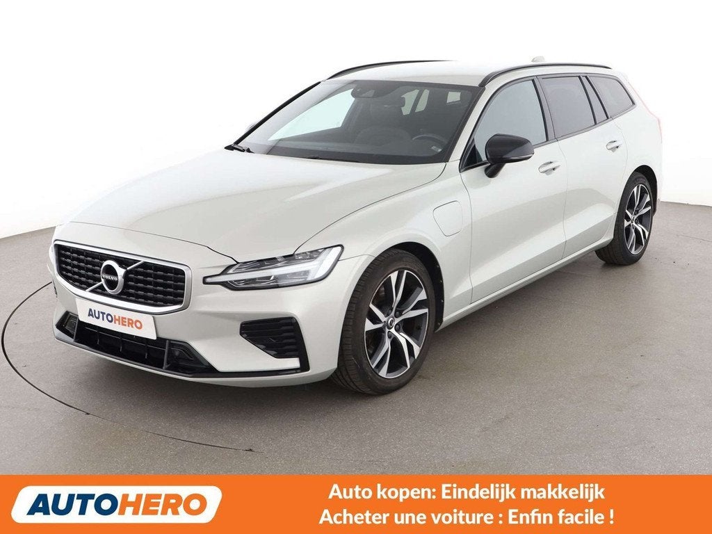 Volvo V60 2.0 T8 Plug-in Hybrid R-Design AWD (bj 2019), Auto's, Volvo, Automaat, Gebruikt, 1969 cc, Leder
