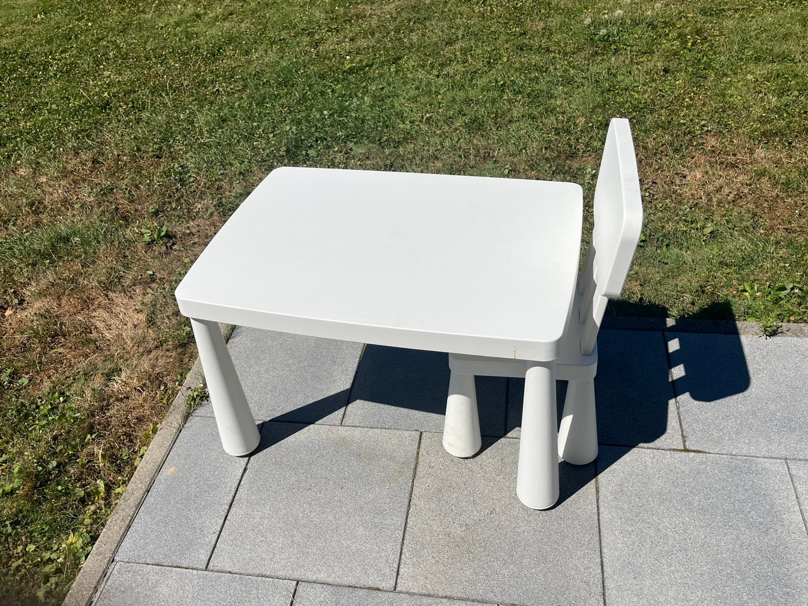 Table ikea enfant, Enlèvement, Comme neuf