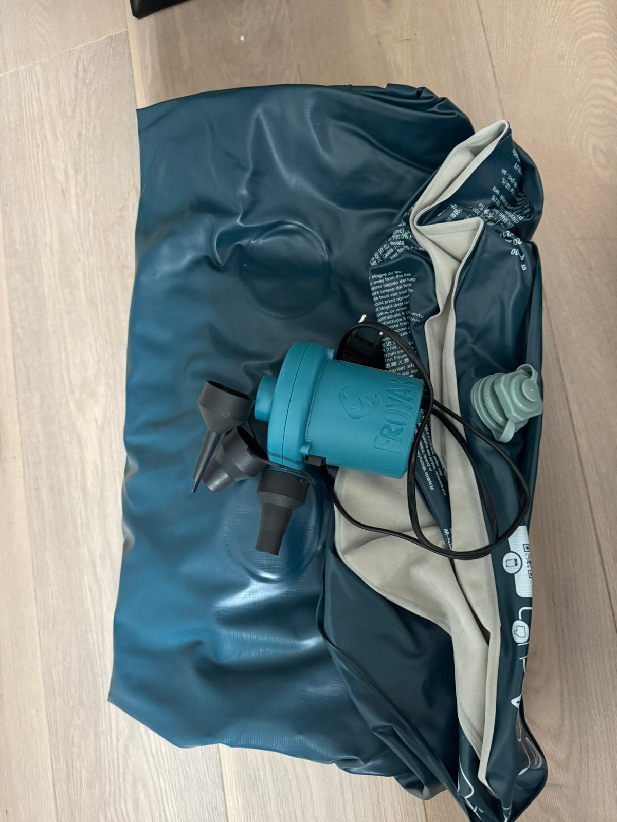 Tweepersoons Luchtbed, Caravanes & Camping, Matelas pneumatiques, Enlèvement, Comme neuf