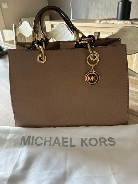 Michael Kors lederen handtas, Enlèvement ou Envoi, Comme neuf, Beige, Sac à main
