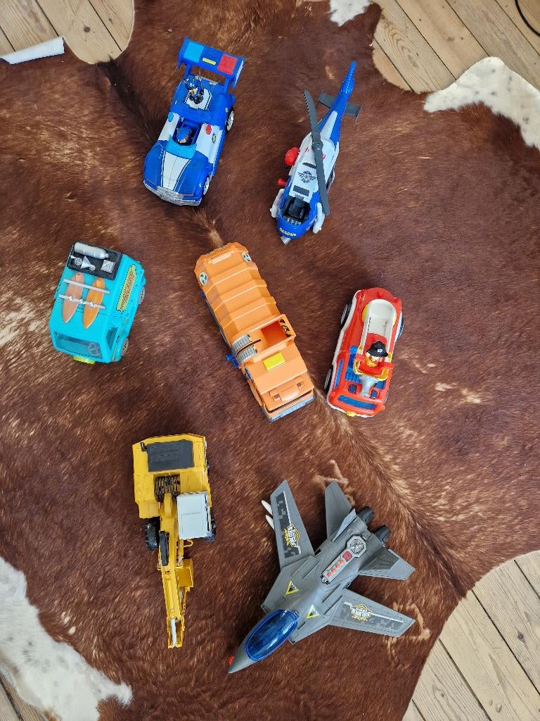 Divers véhicules enfants (pompiers, grue, police etc), Enlèvement, Utilisé