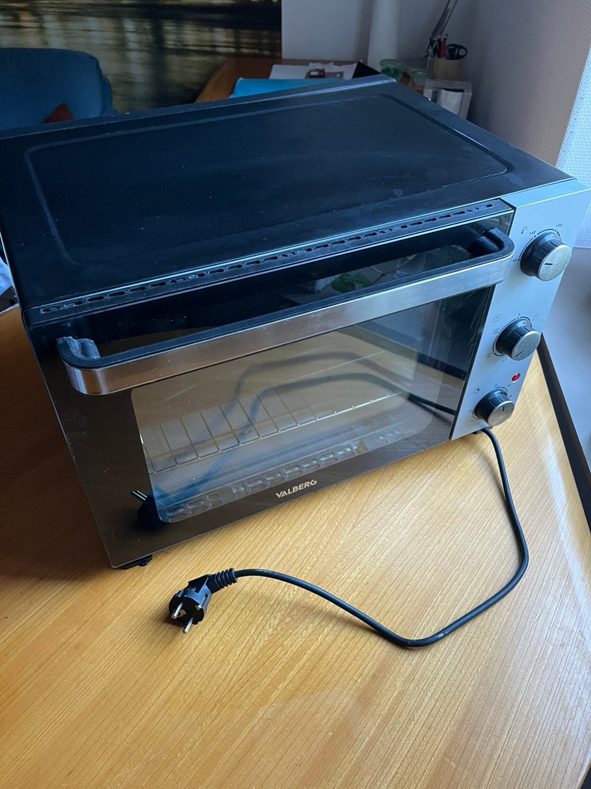 Four Grill Posable Valberg Mo 35L 225C - 35L Cn, Electroménager, Enlèvement, Utilisé, Air chaud, 55 à 60 cm