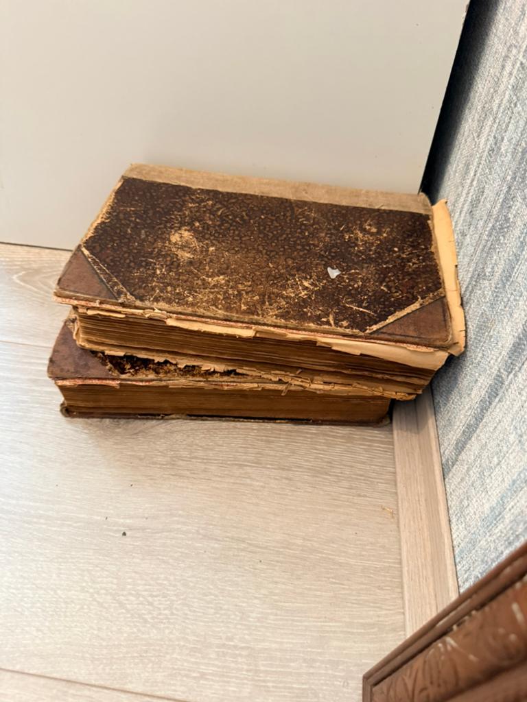 Oude historische boeken, Ophalen, Zo goed als nieuw