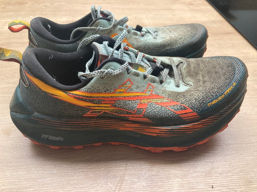 Asics Trabuco Max 4 maat 46, Sport en Fitness, Loopsport en Atletiek, Ophalen, Gebruikt, Hardloopschoenen, Hardlopen