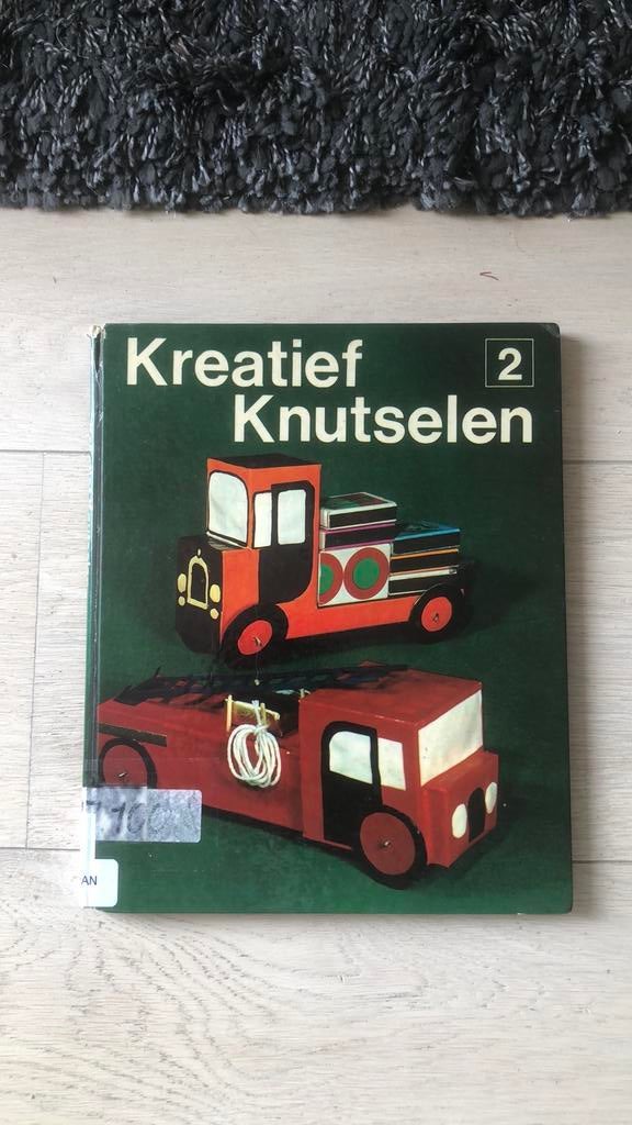 Boek; kreatief knutselen 2., Ophalen, Zo goed als nieuw