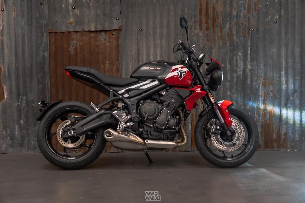 Triumph Trident 660 R (A2 compatibel), Motoren, Nieuw, Meer dan 35 kW, Minimaal motorrijbewijs A2, Handgeschakeld