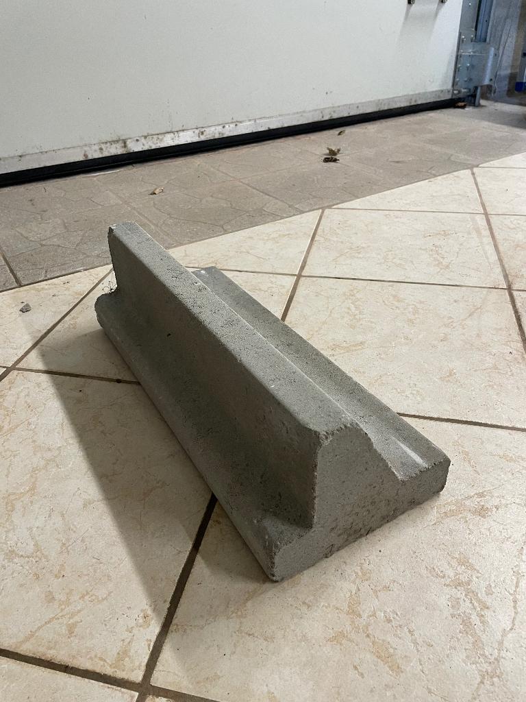 18 Blocs de bordure en beton, Jardin & Terrasse, Enlèvement, Neuf, Béton, Bloc