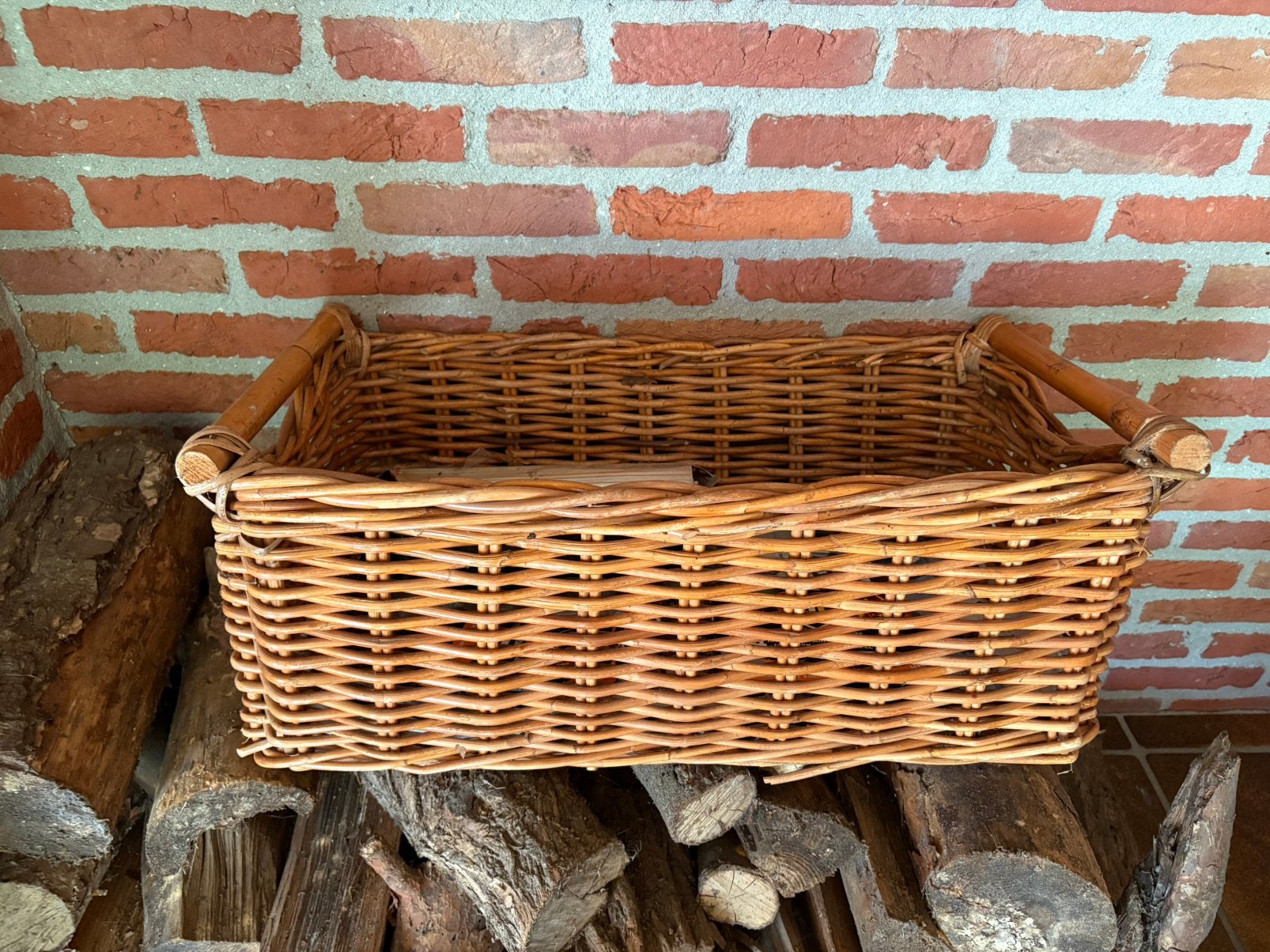Rieten mand, Ophalen, Hout, Mand
