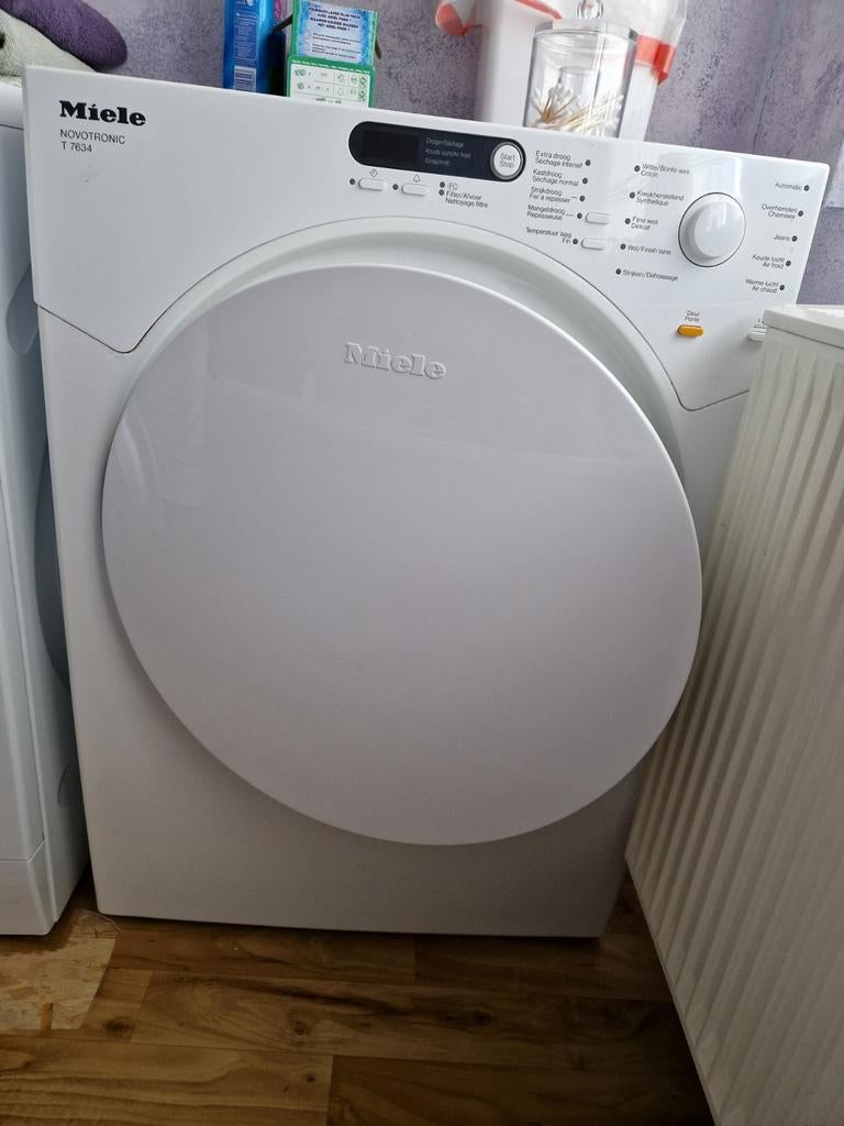 Droogkast miele 50 euro met uitlaat., Elektronische apparatuur, Droogkasten, Ophalen