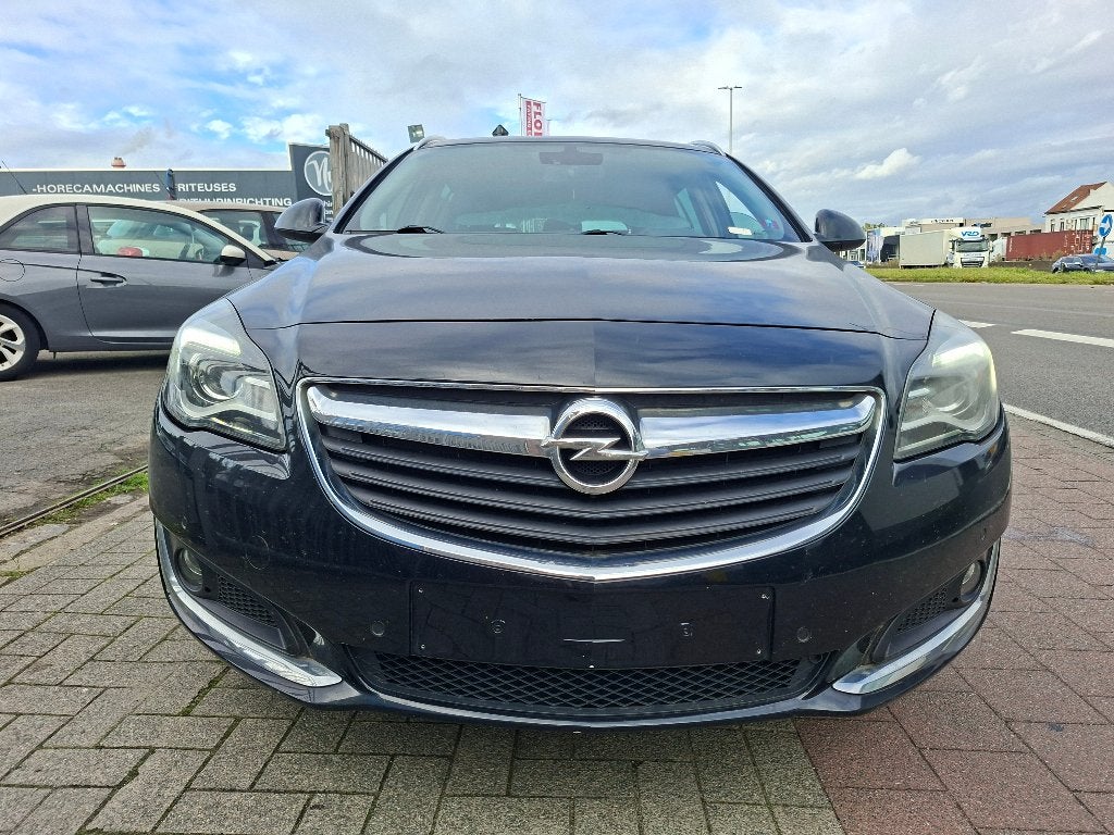 Opel Insignia Insignia Sports Tourer 1.6 CDTi ecoFLEX Cosmo, Autos, Achat, Euro 6, Entreprise, Noir