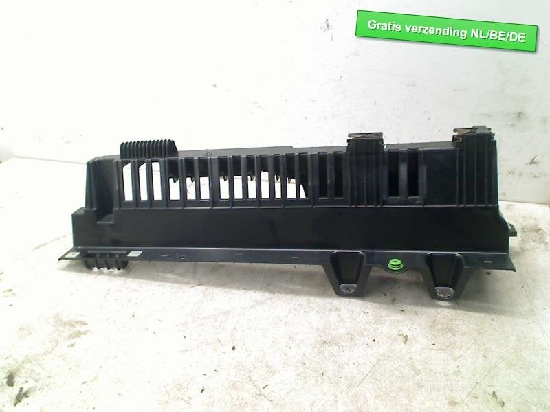 BAGAGERUIMTE BEKLEDING LINKS X6 (E71 / E72) (51476981051), Auto-onderdelen, Gebruikt, BMW, Petuelring 130
80809  München, DE, Bayerische Motoren Werke AG