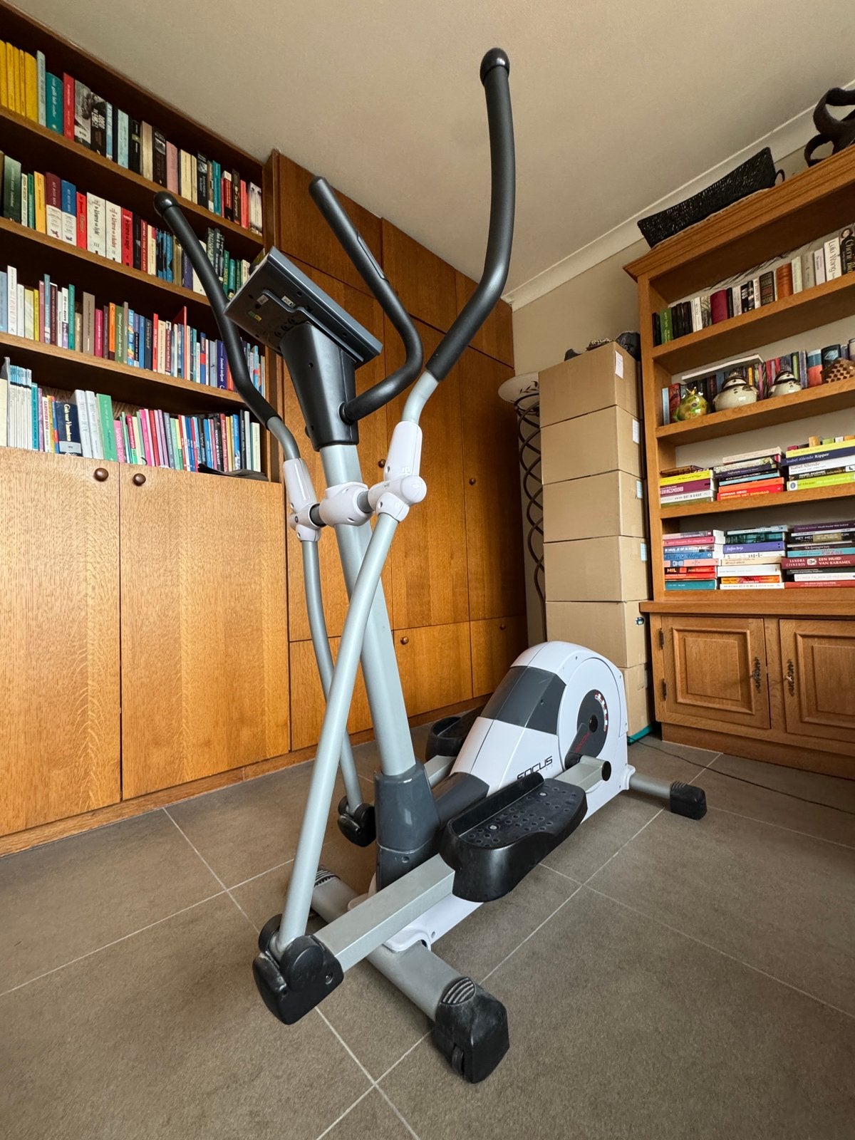 Vélo elliptique Focus Fitness Fox 3, Enlèvement, Comme neuf, Vélo elliptique