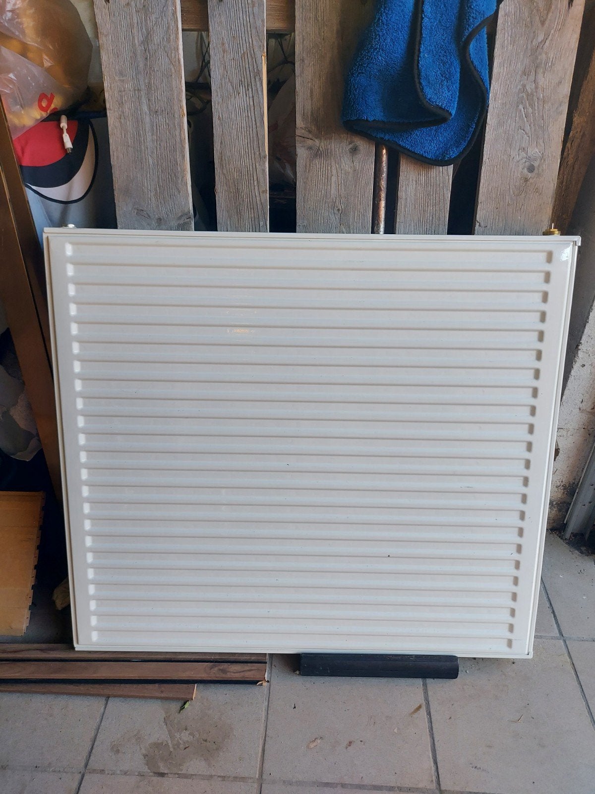 radiateur marque  Dometic H90cm, largeur 80cm, profondeur 10, Bricolage & Construction, Comme neuf, Enlèvement, 80 cm ou plus