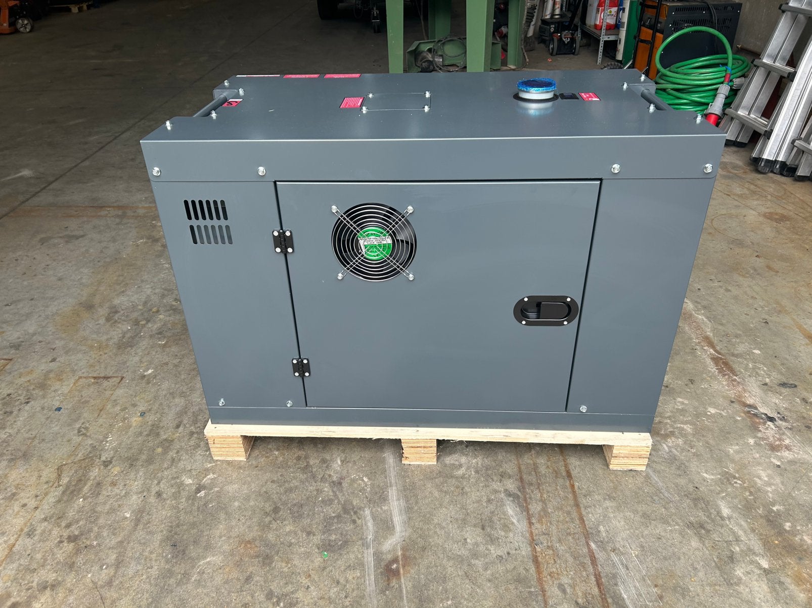 Generator 9500DSEH  nieuw!!!, Ophalen, Nieuw