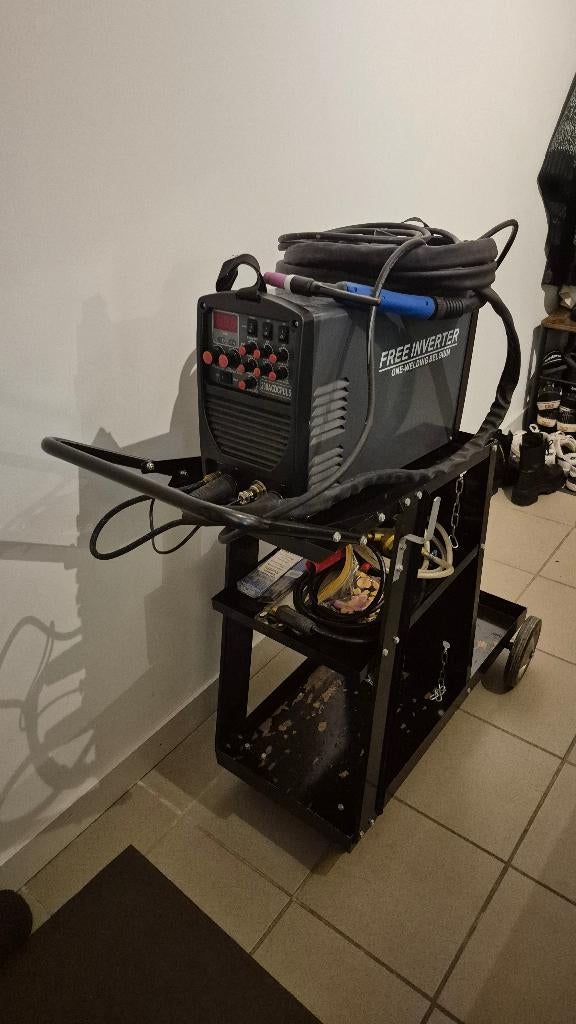 Draagbaare TIG laspost, Bricolage & Construction, Outillage | Soudeuses, Comme neuf, Tig, 150 à 250 ampères, Enlèvement