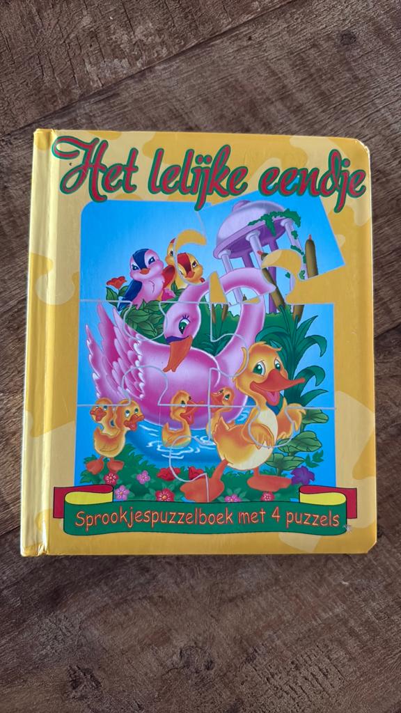 Boek | Het lelijke eendje, Boeken, Ophalen of Verzenden, Gelezen