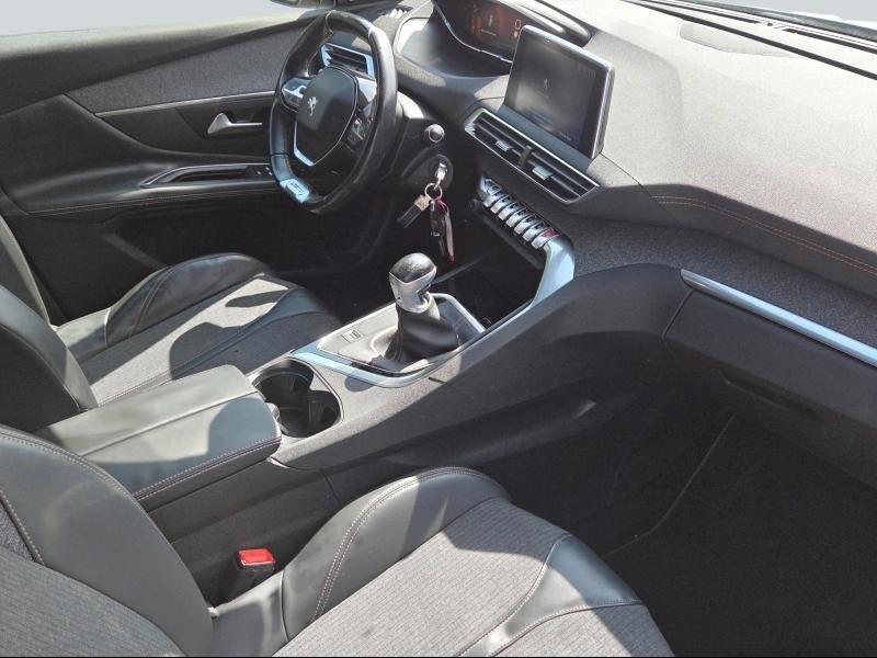 Peugeot 3008 GT Line 1.2i 130pk - Full LED - PDC 360 - GPS, 1199 cc, Wit, Handgeschakeld, 5 deurs