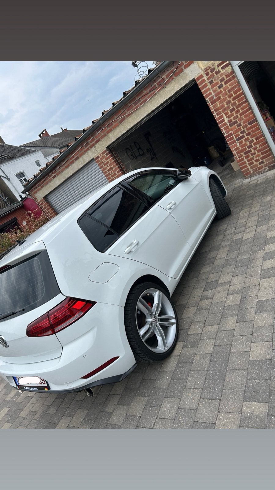 Volkswagen Golf 7.5 uit het jaar 2018, Voorwielaandrijving, Wit, Bedrijf, 5 deurs