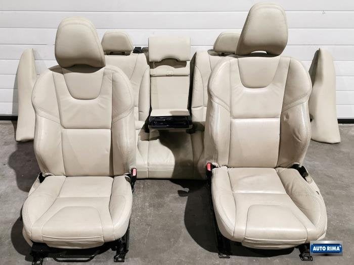 Bekleding Set (compleet) van een Volvo V60, Gebruikt, -, -, Ophalen of Verzenden