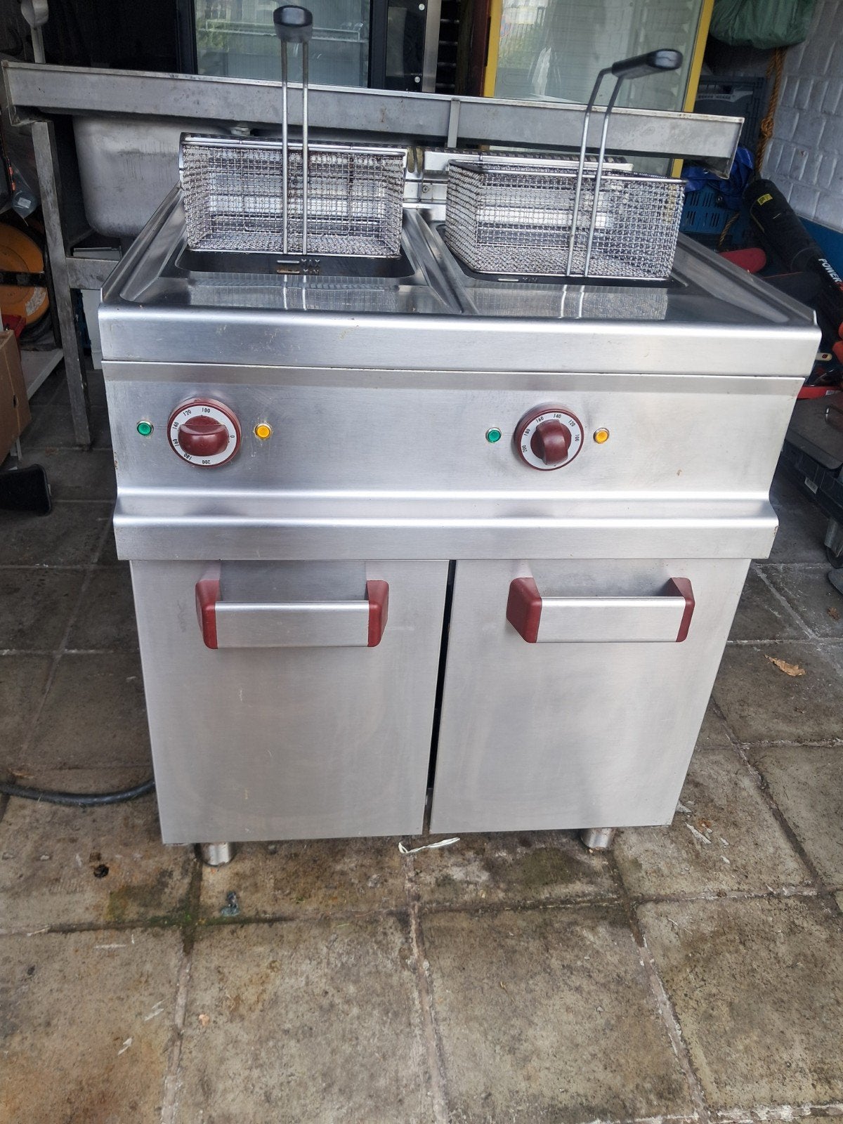 professionele horeca friteuse, Ophalen