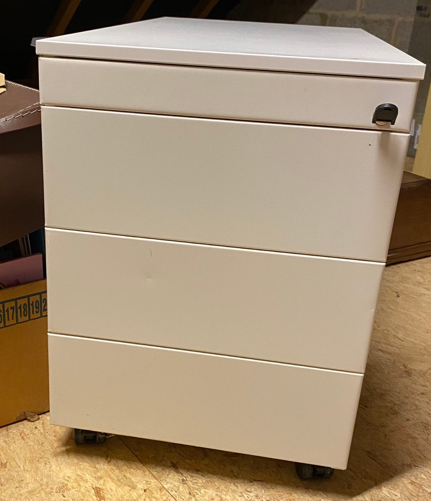 Caisson de bureau blanc, Enlèvement, Utilisé