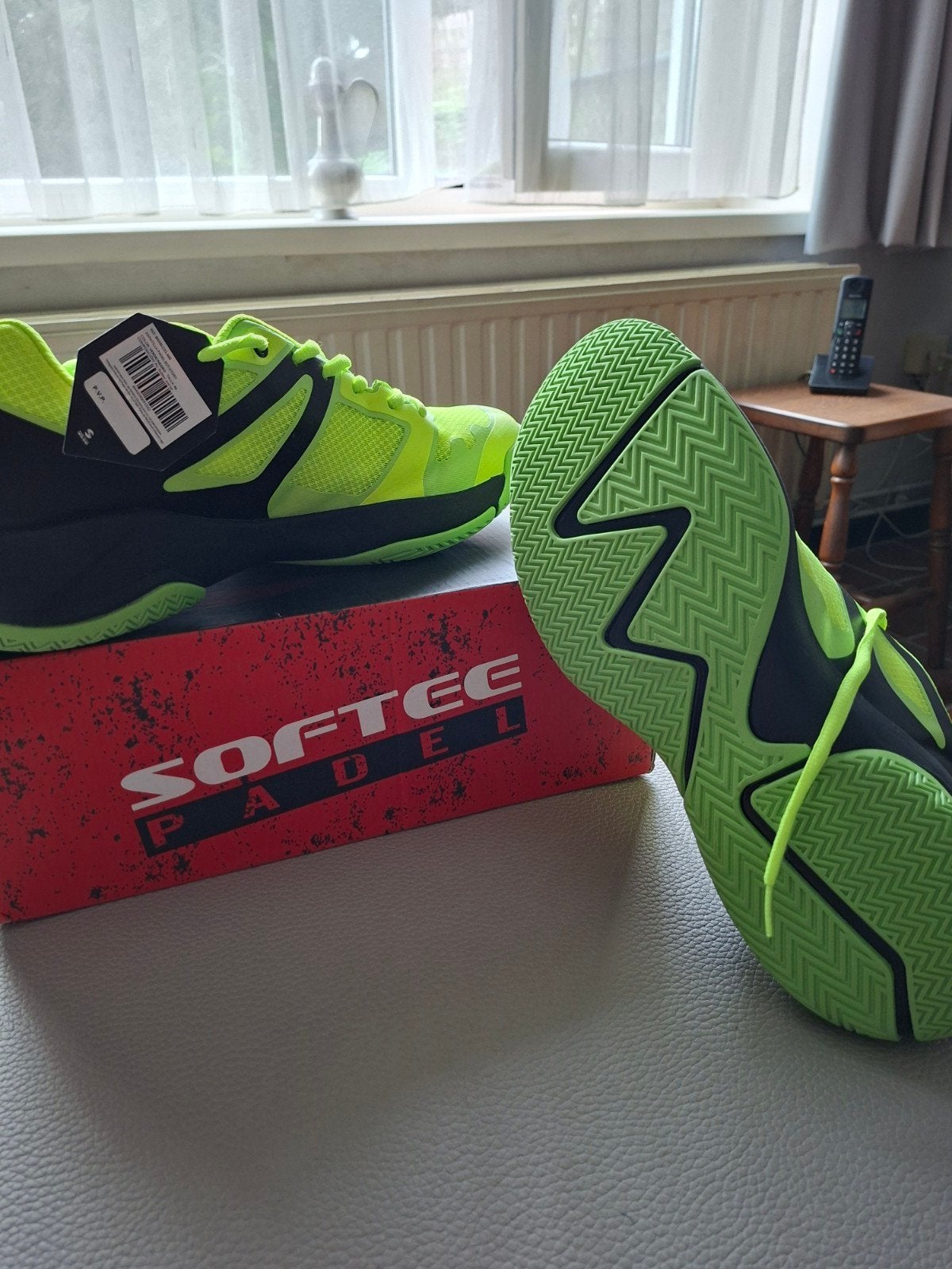 Chaussures de padel NOUVELLES ! ! ! Taille 46, Sports & Fitness, Padel, Enlèvement, Neuf, Chaussures de padel