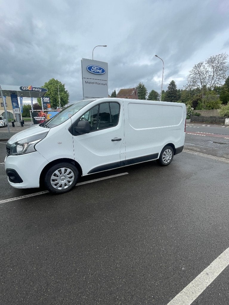 RENAULT TRAFIC, Autos, Entreprise, 5 portes, Diesel, Tissu