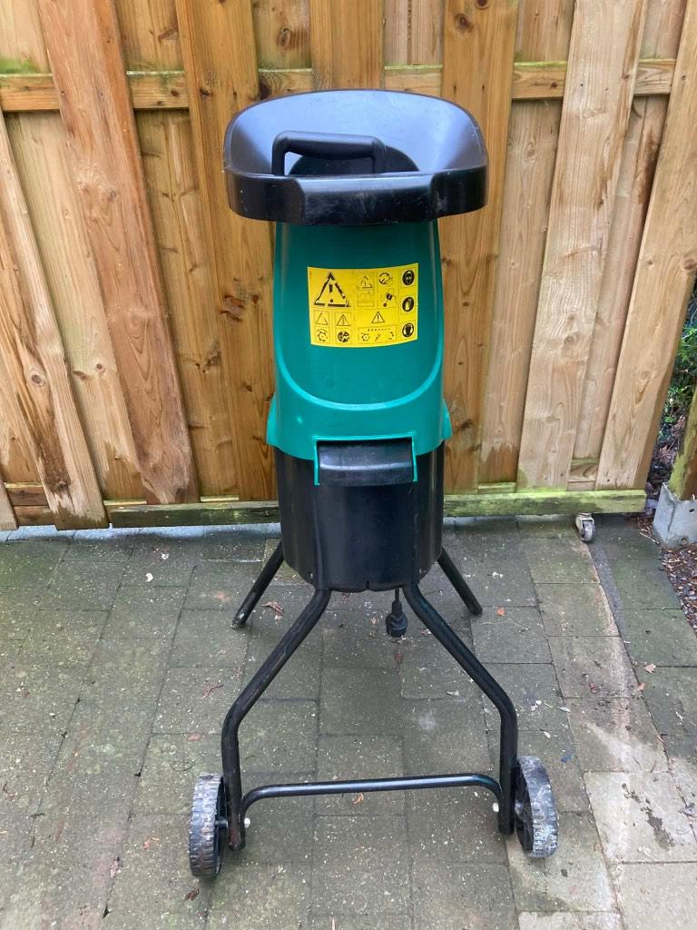 Hakselaar, Tuin en Terras, Ophalen, Zo goed als nieuw, Elektrisch, Black & Decker
