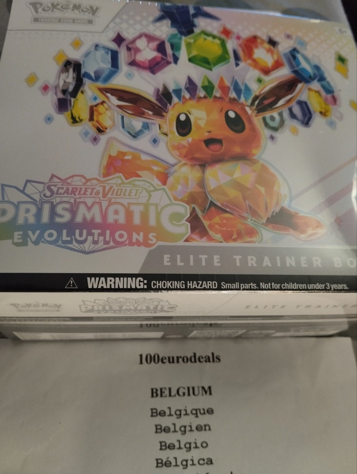 Pokémon Prismatic Evolutions ETB, Hobby en Vrije tijd, Verzamelkaartspellen | Pokémon, Verzenden