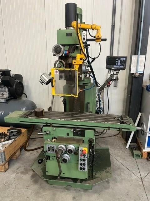 Universele metaalfreesmachine, Bricolage & Construction, Outillage | Fraiseuses, Électrique, Prvomajska, Enlèvement, Utilisé