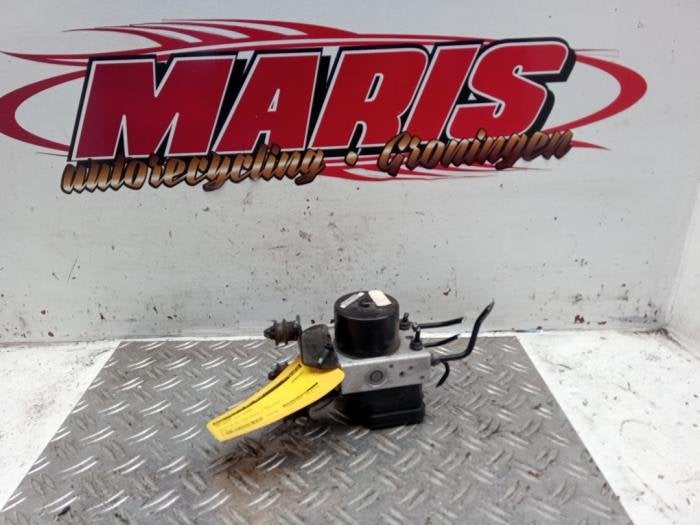 Pompe ABS d'un Volkswagen Golf, -, Volkswagen, -, 3 mois de garantie