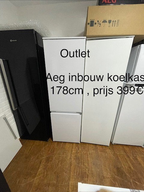 AEG  koelkast inbouw, Nieuw, Minder dan 60 cm, 160 cm of meer, Inbouw