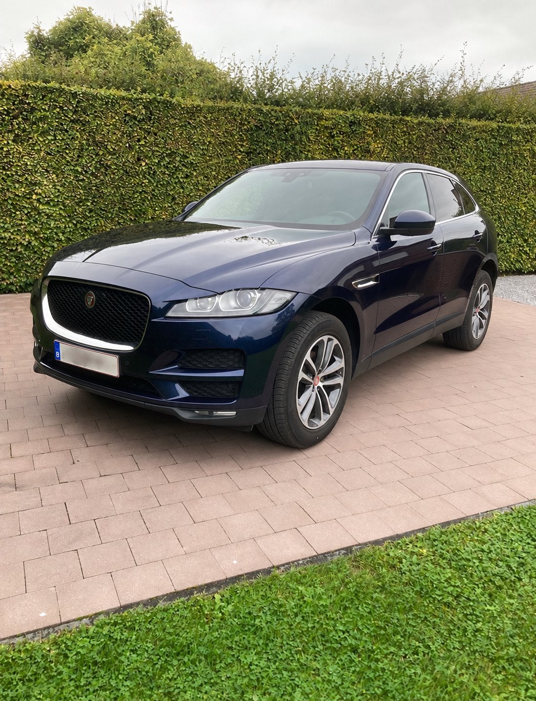 Jaguar F-Pace 2.0D AWD Prestige Automaat | Leder | Trekhaak, Automaat, Dealer onderhouden, 1869 kg, 139 g/km