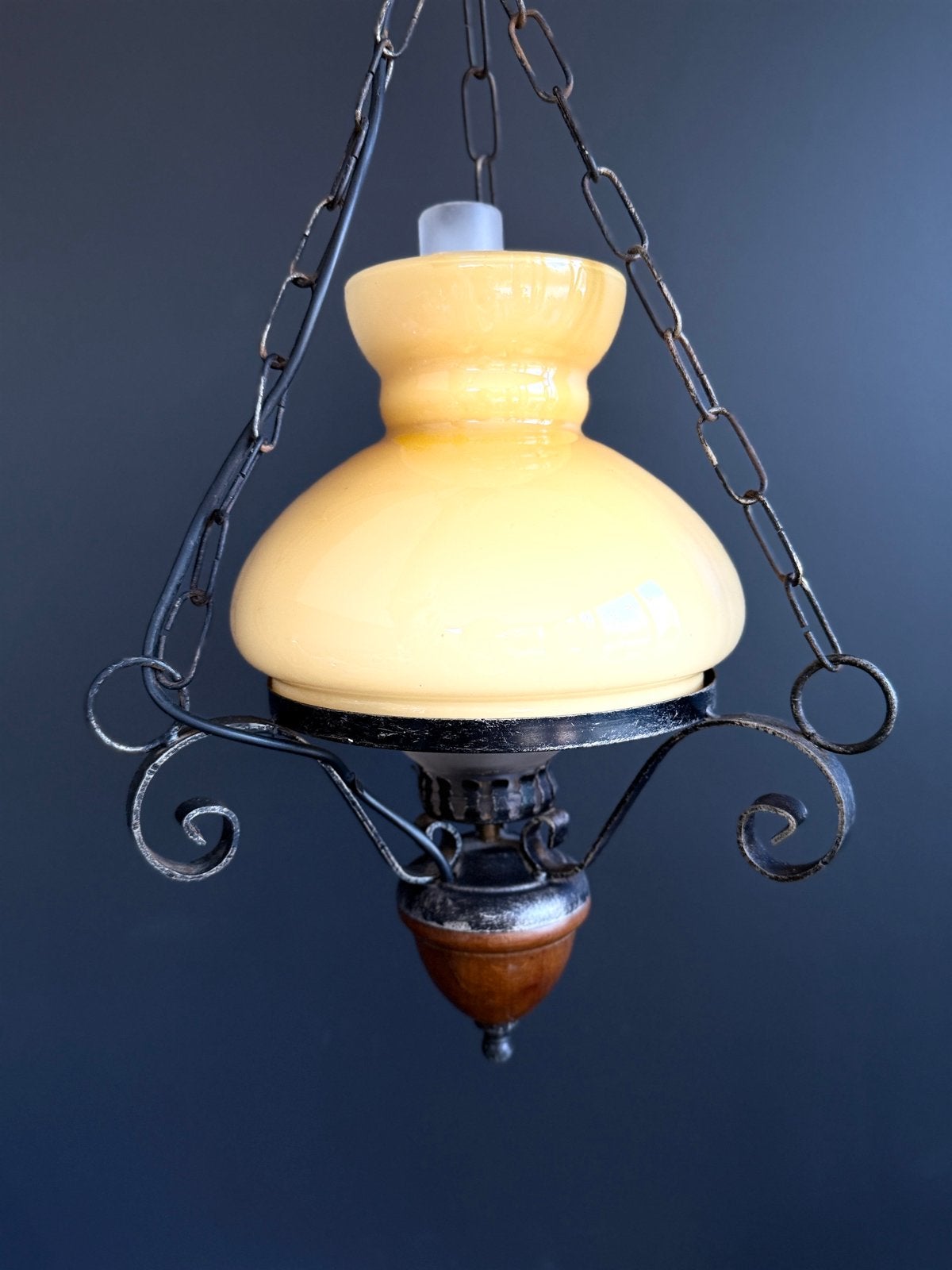 Vintage hanglamp met geel opalineglas en metalen ketting, Ophalen, Gebruikt